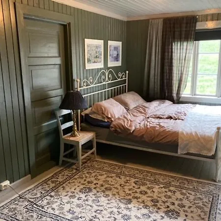 別荘 Steinsvoll Gard