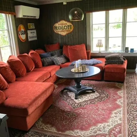 Steinsvoll Gard Holiday home *