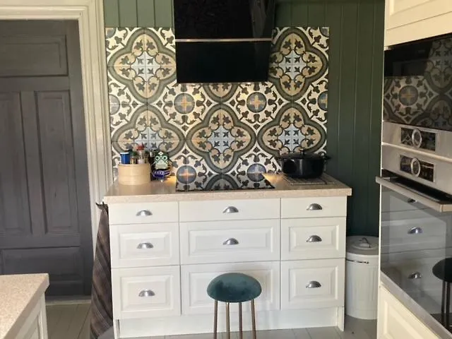 Semesterbostad Steinsvoll Gard *