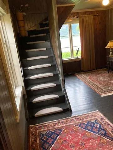 Steinsvoll Gård