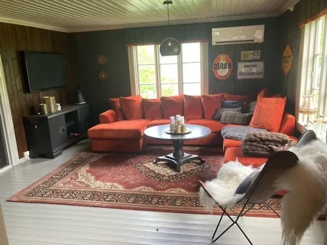 Semesterbostad Steinsvoll Gard